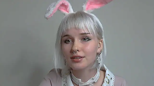 Snapshot of Paradoxy_ chatting on 10.02.25 Paradoxy  online show from 10.02.25