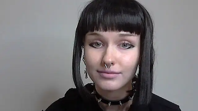 Snapshot of Paradoxy_ chatting on 10.05.25 Paradoxy  online show from 10.05.25