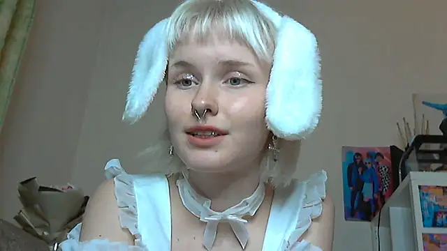 Snapshot of Paradoxy_ chatting on 10.12.25 Paradoxy  online show from 10.12.25