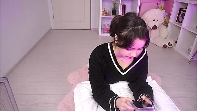 Snapshot of AryaStarky chatting on 10.10.25 AryaStarky online show from 10.10.25