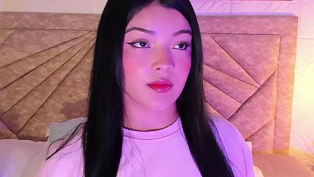 EmmaBlossom online show from 02.10.26