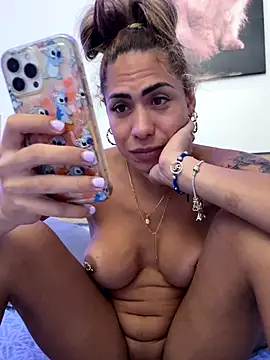 Naomi24herr online show from 10.13.25