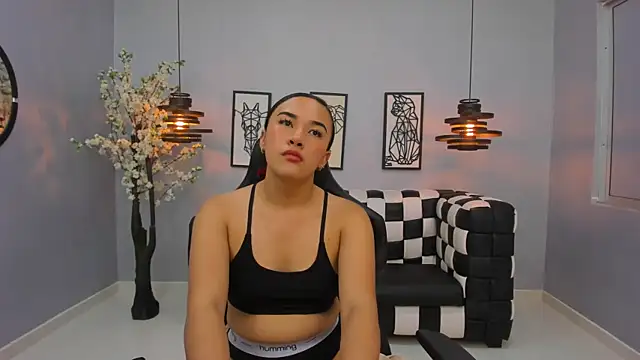 Snapshot of Kira_Naughty chatting on 09.28.25 Kira Naughty online show from 09.28.25