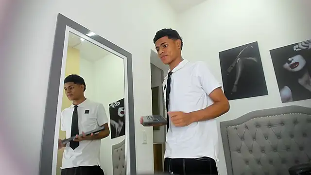 Snapshot of paull_cassidy chatting on 11.29.25 paull cassidy online show from 11.29.25