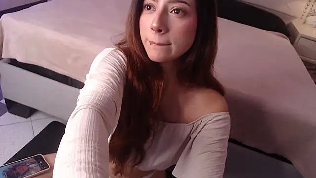 Adrianna5  online show from 11.08.25