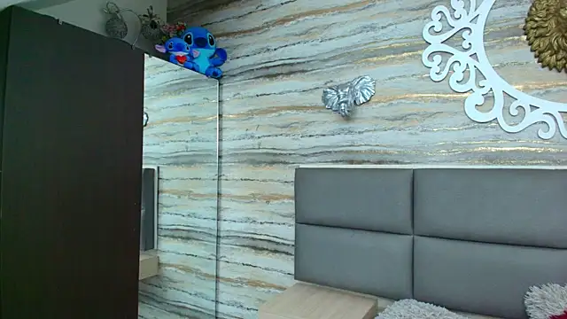 Lovers 21 online show from 11.27.25