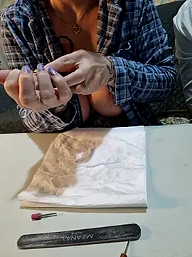 Snapshot of candymaxxx chatting on 12.14.25 candymaxxx online show from 12.14.25