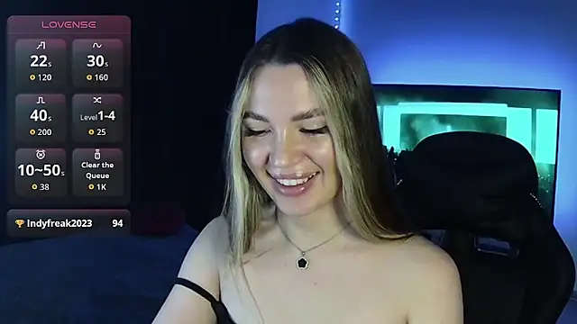 Snapshot of MissMaya__ chatting on 10.06.25 MissMaya   online show from 10.06.25
