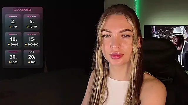 Snapshot of MissMaya__ chatting on 10.08.25 MissMaya   online show from 10.08.25