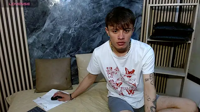 Snapshot of Jerom_xx chatting on 09.27.25 Jerom xx online show from 09.27.25