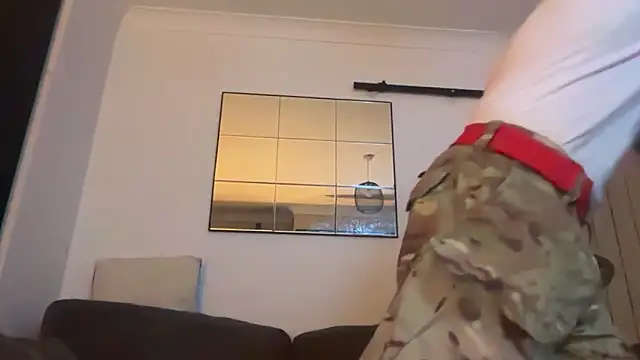 Snapshot of TeasySam chatting on 10.26.25 TeasySam online show from 10.26.25