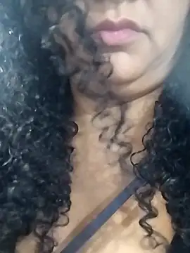 MEYBELLATINA online show from 02.16.26