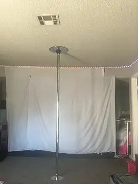 Snapshot of BuzzBunni69 chatting on 10.06.25 BuzzBunni69 online show from 10.06.25