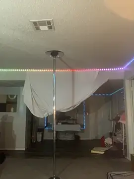 Snapshot of BuzzBunni69 chatting on 10.10.25 BuzzBunni69 online show from 10.10.25