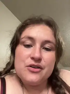 BuzzBunni69 online show from 04.14.26