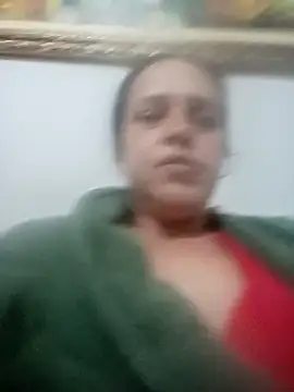 Snapshot of Crisribeiro chatting on 10.06.25 Crisribeiro online show from 10.06.25