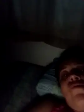 Snapshot of Crisribeiro chatting on 10.29.25 Crisribeiro online show from 10.29.25