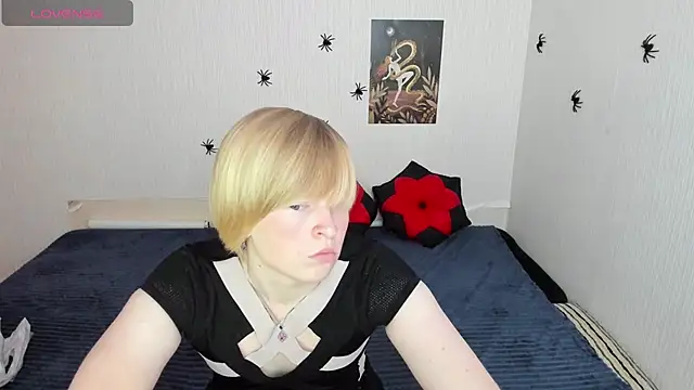 Cattie w  online show from 10.30.25