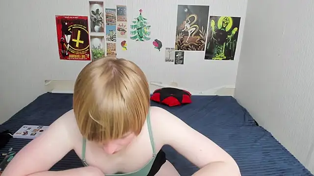 Cattie w  online show from 05.08.26