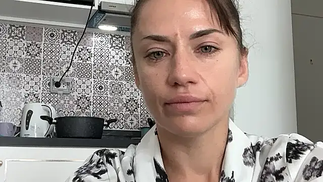 Snapshot of Roriann chatting on 02.10.26 Roriann online show from 02.10.26