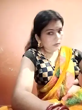 Snapshot of Sapna__wq1 chatting on 10.13.25 Sapna  wq1 online show from 10.13.25