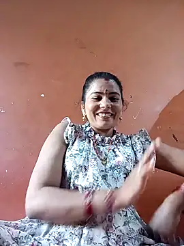 Snapshot of Sapna__wq1 chatting on 10.14.25 Sapna  wq1 online show from 10.14.25