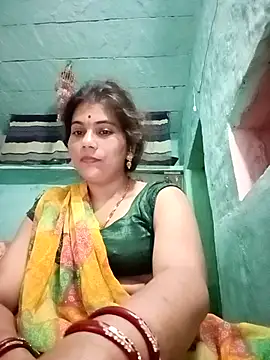 Snapshot of Sapna__wq1 chatting on 10.21.25 Sapna  wq1 online show from 10.21.25