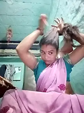 Snapshot of Sapna__wq1 chatting on 10.22.25 Sapna  wq1 online show from 10.22.25