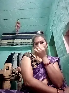 Snapshot of Sapna__wq1 chatting on 10.23.25 Sapna  wq1 online show from 10.23.25