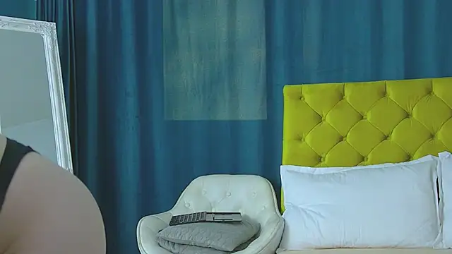 Snapshot of RubyHills chatting on 03.12.26 RubyHills online show from 03.12.26