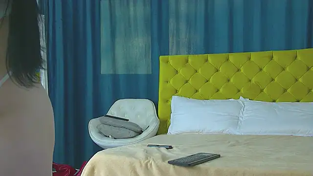 Snapshot of RubyHills chatting on 03.13.26 RubyHills online show from 03.13.26