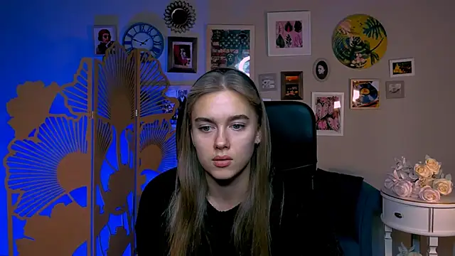 JuneWoods online show from 11.10.25