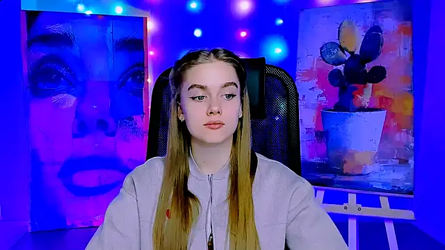 JuneWoods online show from 03.05.26