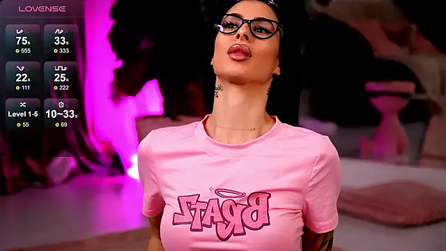 Snapshot of EvaAmanti chatting on 02.04.26 EvaAmanti online show from 02.04.26