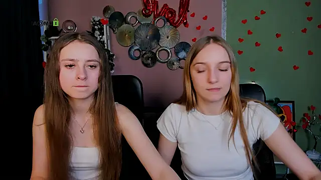 Snapshot of rebecca_smile chatting on 02.18.26 rebecca smile online show from 02.18.26