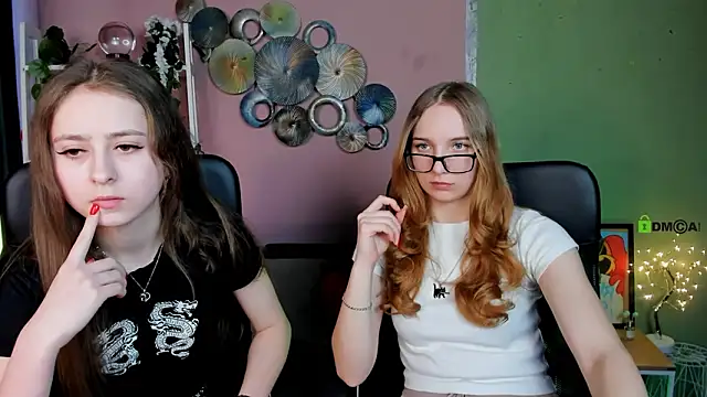 Snapshot of rebecca_smile chatting on 02.26.26 rebecca smile online show from 02.26.26