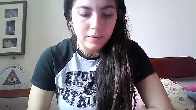 Snapshot of larj021bb chatting on 11.11.25 larj021bb online show from 11.11.25