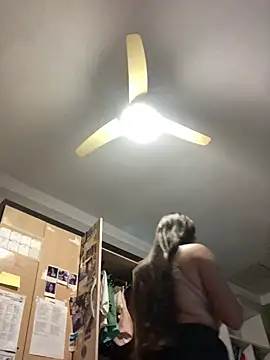 Snapshot of larj021bb chatting on 02.05.26 larj021bb online show from 02.05.26