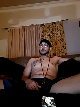 ThrowedWorldWide online show from 11.22.25