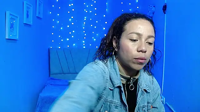 mIley 011 online show from 10.25.25