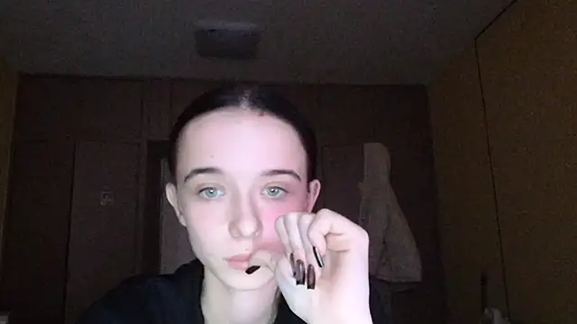 Emilia Light online show from 11.28.25