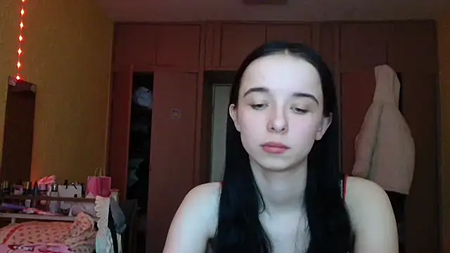 Emilia Light online show from 03.01.26