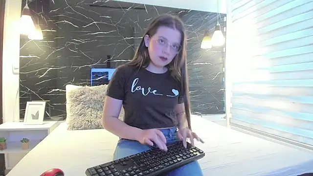 ZOE LE online show from 01.17.26