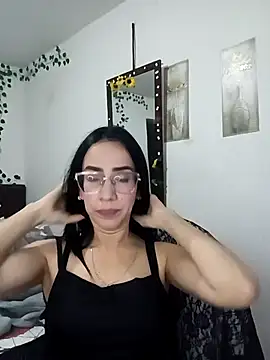 YaraDuartee online show from 01.17.26