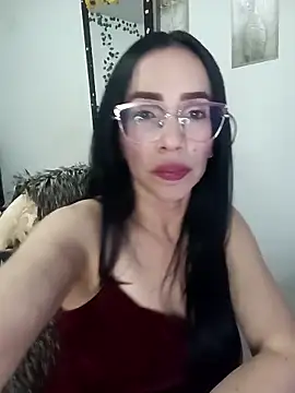 YaraDuartee online show from 03.12.26