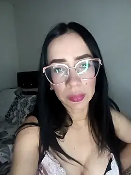 YaraDuartee online show from 04.07.26