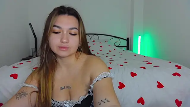 Snapshot of YourEmily_xx chatting on 10.25.25 YourEmily xx online show from 10.25.25
