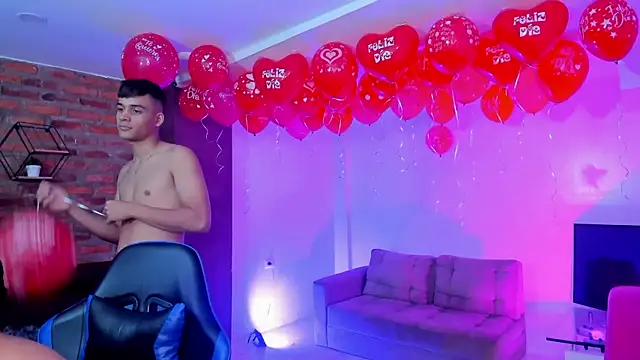 Snapshot of Spaceboys18 chatting on 02.17.26 Spaceboys18 online show from 02.17.26