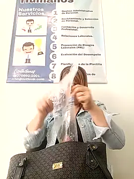 VANESSA  01 online show from 12.20.25