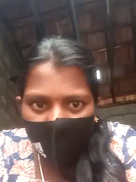 Snapshot of Tamil_Hot_Sandy chatting on 10.10.25 Tamil Hot Sandy online show from 10.10.25